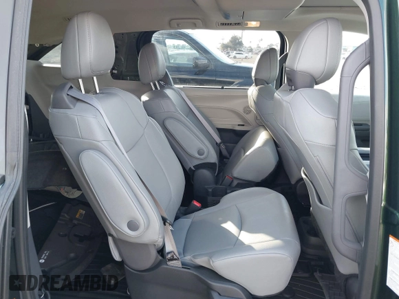 2024 Toyota Sienna XLE with VIN 5TDJSKFC7RS135935, listed as a IAAI auction lot 41409630 with 5,477 mi miles and . Bid and sale history available at DreamBid. Image 8.