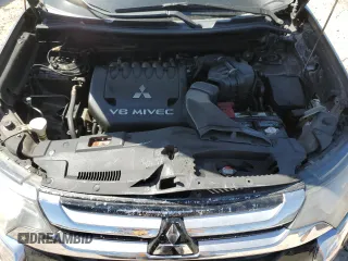 2016 Mitsubishi Outlander GT z VIN JA4JZ4AX4GZ008664, wystawiony jako Copart lot #48764485 z przebiegiem 162 068 mil mil oraz Szkoda całkowita • Salvage title. Historia ofert i sprzedaży dostępna na DreamBid. Obrazek 11.
