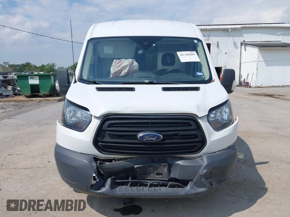 2018 Ford Transit z VIN 1FTYE1CM1JKA97062, wystawiony jako IAAI lot #42728269 z przebiegiem 103 586 mil mil oraz . Historia ofert i sprzedaży dostępna na DreamBid. Obrazek 6.