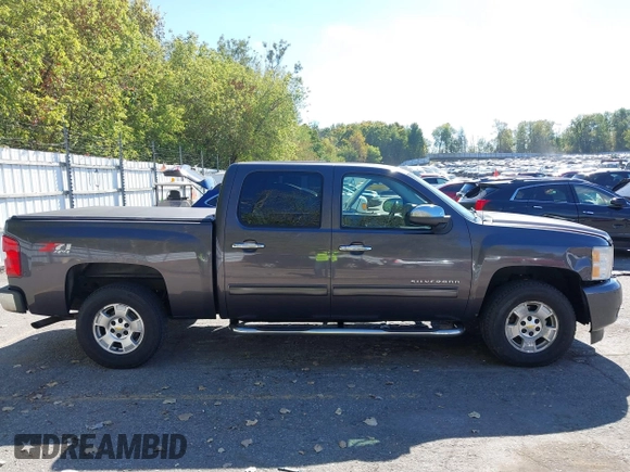2011 Chevrolet Silverado 1500 LT with VIN 1GCPKSE37BF135726, listed as a IAAI auction lot 40485051 with 137,662 mi miles and . Bid and sale history available at DreamBid. Image 13.