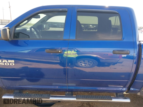 2017 Ram 1500 Express z VIN 3C6RR7KT4HG710272, wystawiony jako IAAI lot #41915939 z przebiegiem 105 890 mil mil oraz . Historia ofert i sprzedaży dostępna na DreamBid. Obrazek 14.