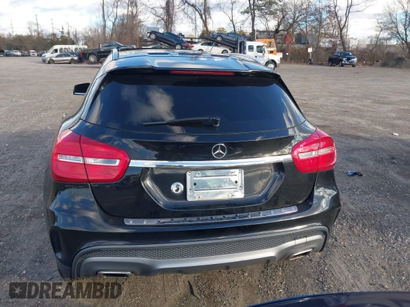 2015 Mercedes-Benz GLA 250 z VIN WDCTG4GBXFJ070528, wystawiony jako IAAI lot #41221799 z przebiegiem 83 443 mil mil oraz . Historia ofert i sprzedaży dostępna na DreamBid. Obrazek 16.