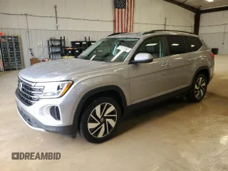 2025 Volkswagen Atlas SE z VIN 1V2WR2CA7SC503945, wystawiony jako Copart lot #56392675 z przebiegiem 6 829 mil mil oraz Czysty tytuł • Clean title. Historia ofert i sprzedaży dostępna na DreamBid. Obrazek 1.