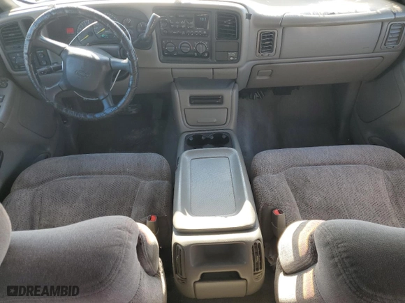 1999 Chevrolet Silverado 1500 LS with VIN 2GCEC19T1X1126561, listed as a Copart auction lot 42509425 with 216,225 mi miles and Salvage Title. Bid and sale history available at carsss.com. Image 8.