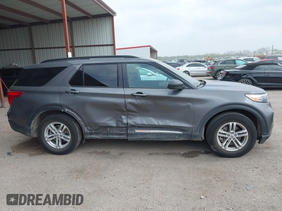 2022 Ford Explorer XLT z VIN 1FMSK7DH2NGC35828, wystawiony jako IAAI lot #41934116 z przebiegiem 46 332 mil mil oraz . Historia ofert i sprzedaży dostępna na DreamBid. Obrazek 13.