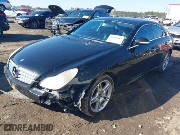 2007 Mercedes-Benz CLS-Class 5.5L with VIN WDDDJ72X47A101635, listed as a IAAI auction lot 41643883 with 179,543 mi miles. Bid and sale history available at carsss.com. Image 17.