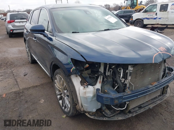 2017 Lincoln MKX Reserve z VIN 2LMPJ8LP2HBL45950, wystawiony jako IAAI lot #41179308 z przebiegiem 96 429 mil mil oraz . Historia ofert i sprzedaży dostępna na DreamBid. Obrazek 1.