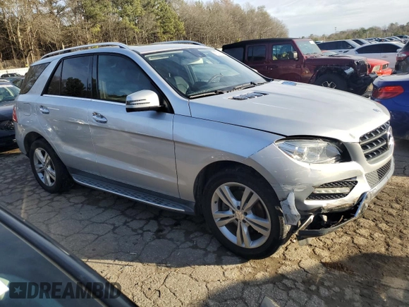 2014 Mercedes-Benz M 350 with VIN 4JGDA5JB6EA286414, listed as a Copart auction lot 45211705 with 165,043 mi miles and Salvage Title. Bid and sale history available at carsss.com. Image 4.