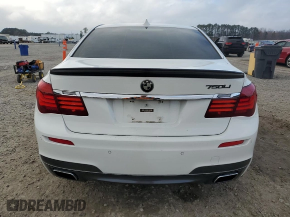 2015 BMW 7 Series 750Li with VIN WBAYE8C56FD780949, listed as a Copart auction lot 85638034 with 95,259 mi miles and Clean Title. Bid and sale history available at carsss.com. Image 6.