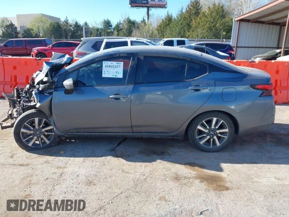 2021 Nissan Versa SV with VIN 3N1CN8EV8ML807735, listed as a IAAI auction lot 41842437 with 1 mi miles. Bid and sale history available at carsss.com. Image 14.