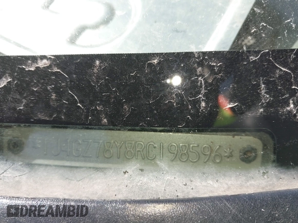 1994 Jeep Grand Cherokee Limited с VIN 1J4GZ78Y8RC198596, выставлен на аукционе IAAI как лот 41943421 с пробегом 329 828 миль миль и . История ставок и продаж доступна на DreamBid. Изображение 9.