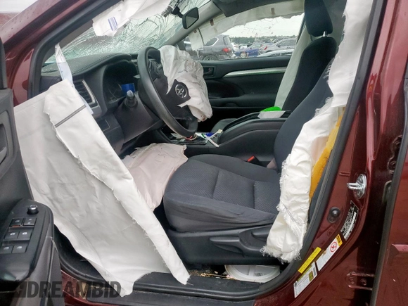 2015 Toyota Highlander LE z VIN 5TDZARFH0FS013178, wystawiony jako Copart lot #58406315 z przebiegiem Nie podano mil oraz Szkoda całkowita • Salvage title. Historia ofert i sprzedaży dostępna na DreamBid. Obrazek 7.