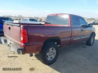 2006 Chevrolet Silverado 1500 LT1 with VIN 1GCEC19VX6Z126341, listed as a IAAI auction lot 41431701 with 265,142 mi miles. Bid and sale history available at carsss.com. Image 4.