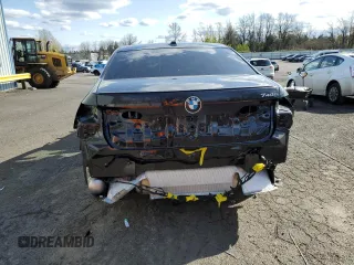 2024 BMW 7 Series 740i z VIN WBA23EH09RCR07226, wystawiony jako Copart lot #51779095 z przebiegiem Nie podano mil oraz Czysty tytuł • Clean title. Historia ofert i sprzedaży dostępna na DreamBid. Obrazek 6.