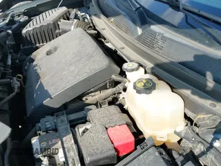 2019 Chevrolet Traverse LT z VIN 1GNERHKW2KJ146965, wystawiony jako IAAI lot #42452021 z przebiegiem 136 479 mil mil oraz . Historia ofert i sprzedaży dostępna na DreamBid. Obrazek 19.