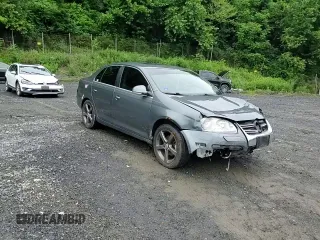 2010 Volkswagen Jetta SEL с VIN 3VWRX7AJ5AM072519, выставлен на аукционе Copart как лот 61594745 с пробегом 260 422 миль миль и Списание • Salvage title. История ставок и продаж доступна на DreamBid. Изображение 13.