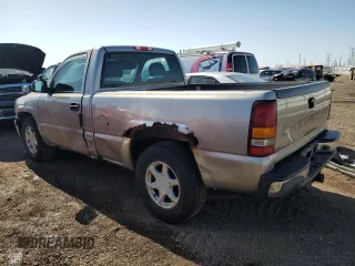 2002 Chevrolet Silverado 1500 with VIN 1GCEC14W52Z198932, listed as a Copart auction lot 51978105 with 188,211 mi miles and Salvage Title. Bid and sale history available at carsss.com. Image 2.