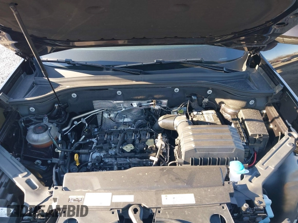 2022 Volkswagen Atlas SE with VIN 1V2DP2CA4NC532255, listed as a IAAI auction lot 41596701 with 33,352 mi miles and . Bid and sale history available at DreamBid. Image 10.