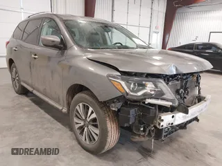 2017 Nissan Pathfinder SV with VIN 5N1DR2MM6HC662994, listed as a IAAI auction lot 41770431 with 184,485 mi miles. Bid and sale history available at carsss.com. Image 1.