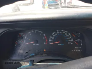 1999 Dodge Dakota SLT z VIN 1B7GL22X9XS258964, wystawiony jako IAAI lot #42309862 z przebiegiem 177 561 mil mil oraz . Historia ofert i sprzedaży dostępna na DreamBid. Obrazek 7.