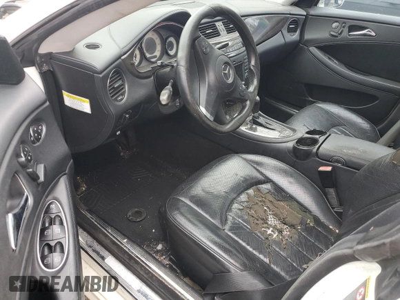 2009 Mercedes-Benz CLS-Class 5.5L with VIN WDDDJ72X49A147565, listed as a Copart auction lot 44361605 with 0 mi miles and Salvage Title. Bid and sale history available at carsss.com. Image 8.