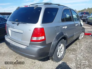 2003 Kia Sorento LX z VIN KNDJC733535052094, wystawiony jako IAAI lot #41461001 z przebiegiem 168 996 mil mil oraz . Historia ofert i sprzedaży dostępna na DreamBid. Obrazek 4.