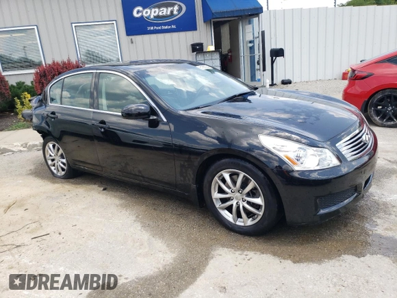 2007 Infiniti G35 G35x with VIN JNKBV61F57M819393, listed as a Copart auction lot 61882334 with 105,398 mi miles and Non Repairable. Bid and sale history available at DreamBid. Image 4.