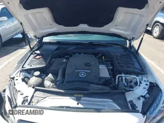 2015 Mercedes-Benz C 300 Luxury with VIN 55SWF4KB6FU087362, listed as a IAAI auction lot 42083502 with 98,834 mi miles and . Bid and sale history available at carsss.com. Image 10.