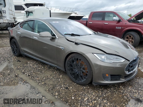 2015 Tesla Model S 85D with VIN 5YJSA1E20FF117464, listed as a Copart auction lot 54194515 with 99,446 mi miles and Clean Title. Bid and sale history available at carsss.com. Image 4.