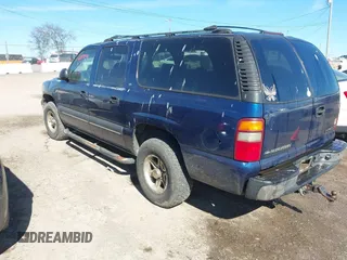 2002 Chevrolet Suburban LS with VIN 1GNFK16Z82J281842, listed as a IAAI auction lot 41633749 with 260,220 mi miles. Bid and sale history available at carsss.com. Image 3.