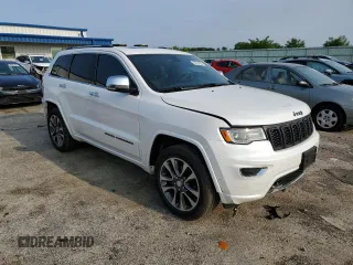 2017 Jeep Grand Cherokee Overland with VIN 1C4RJFCG6HC750819, listed as a Copart auction lot 59764325 with 108,295 mi miles and Clean title. Bid and sale history available at DreamBid. Image 4.
