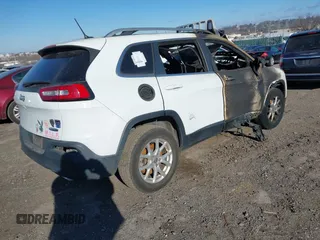 2017 Jeep Cherokee Latitude with VIN 1C4PJMCS6HW529977, listed as a IAAI auction lot 41315492 with Not provided miles and . Bid and sale history available at DreamBid. Image 4.