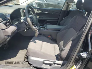 2025 Toyota Camry LE z VIN 4T1DAACK1SU566211, wystawiony jako Copart lot #60245455 z przebiegiem 9 223 mil mil oraz Czysty tytuł • Clean title. Historia ofert i sprzedaży dostępna na DreamBid. Obrazek 7.