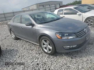 2015 Volkswagen Passat Limited Edition Edition z VIN 1VWAS7A31FC120815, wystawiony jako Copart lot #56392765 z przebiegiem 73 150 mil mil oraz Szkoda całkowita • Salvage title. Historia ofert i sprzedaży dostępna na DreamBid. Obrazek 4.