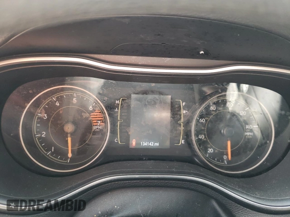 2019 Jeep Cherokee Latitude with VIN 1C4PJLCB2KD396146, listed as a Copart auction lot 56387665 with 134,142 mi miles and Clean title. Bid and sale history available at DreamBid. Image 9.