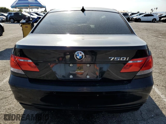 2007 BMW 7 Series 750i z VIN WBAHL83567DT09276, wystawiony jako Copart lot #51868895 z przebiegiem 150 744 mil mil oraz Czysty tytuł • Clean title. Historia ofert i sprzedaży dostępna na DreamBid. Obrazek 6.