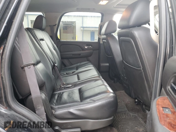 2011 Chevrolet Tahoe LT z VIN 1GNSKBE05BR258317, wystawiony jako Copart lot #54771685 z przebiegiem 214 722 mil mil oraz Szkoda całkowita • Salvage title. Historia ofert i sprzedaży dostępna na DreamBid. Obrazek 11.