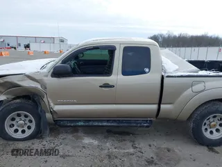 2005 Toyota Tacoma with VIN 5TEUU42N55Z003392, listed as a IAAI auction lot 41597843 with Not Provided miles and . Bid and sale history available at DreamBid. Image 15.