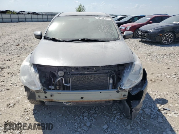 2017 Nissan Versa SV z VIN 3N1CN7AP4HL898851, wystawiony jako Copart lot #43182395 z przebiegiem 94 626 mil mil oraz Szkoda całkowita • Salvage title. Historia ofert i sprzedaży dostępna na DreamBid. Obrazek 5.