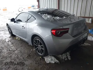 2019 Toyota 86 with VIN JF1ZNAA17K8703658, listed as a IAAI auction lot 41302318 with 47,132 mi miles. Bid and sale history available at carsss.com. Image 3.