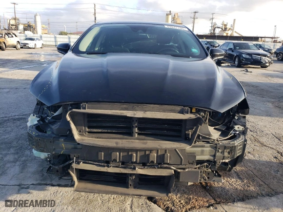 2019 Ford Fusion Hybrid SE with VIN 3FA6P0LU2KR236825, listed as a Copart auction lot 44647785 with 185,406 mi miles and Salvage Title. Bid and sale history available at carsss.com. Image 5.