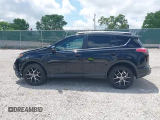 2017 Toyota RAV4 SE z VIN 2T3JFREV2HW677084, wystawiony jako IAAI lot #42236638 z przebiegiem 107 343 mil mil oraz . Historia ofert i sprzedaży dostępna na DreamBid. Obrazek 14.