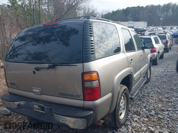2002 Chevrolet Tahoe LS z VIN 1GNEC13Z22R197594, wystawiony jako IAAI lot #41475477 z przebiegiem 384 968 mil mil oraz . Historia ofert i sprzedaży dostępna na DreamBid. Obrazek 4.