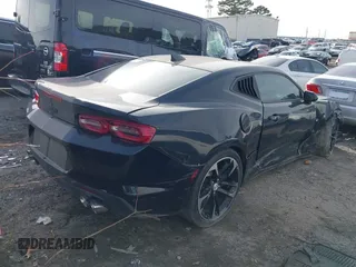 2020 Chevrolet Camaro 1LT z VIN 1G1FB1RS0L0118240, wystawiony jako IAAI lot #42281280 z przebiegiem Nie podano mil oraz . Historia ofert i sprzedaży dostępna na DreamBid. Obrazek 4.