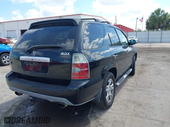 2006 Acura MDX Touring w/Navi with VIN 2HNYD18886H530531, listed as a IAAI auction lot 42045364 with 174,528 mi miles. Bid and sale history available at carsss.com. Image 4.