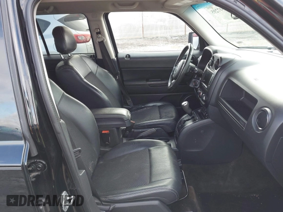 2016 Jeep Patriot Sport with VIN 1C4NJPBA2GD703569, listed as a IAAI auction lot 41507295 with 148,334 mi miles and . Bid and sale history available at DreamBid. Image 5.