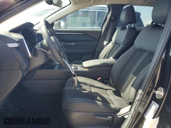 2025 Mazda CX-50 S Select with VIN 7MMVABAM0SN300739, listed as a Copart auction lot 77063434 with 3,042 mi miles and Salvage Title. Bid and sale history available at DreamBid. Image 7.