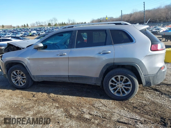 2019 Jeep Cherokee Latitude Plus with VIN 1C4PJMLB1KD166927, listed as a IAAI auction lot 41492327 with 113,869 mi miles. Bid and sale history available at carsss.com. Image 14.
