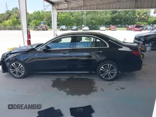 2021 Mercedes-Benz E 350 z VIN W1KZF8EB8MA873550, wystawiony jako IAAI lot #42299371 z przebiegiem 62 734 mil mil oraz . Historia ofert i sprzedaży dostępna na DreamBid. Obrazek 14.