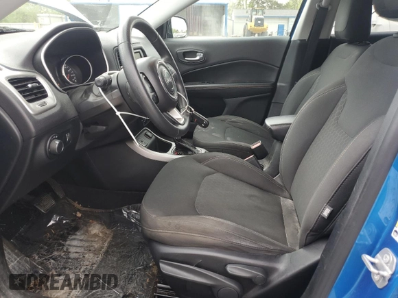 2018 Jeep Compass Sport z VIN 3C4NJCAB4JT124295, wystawiony jako Copart lot #52328795 z przebiegiem 77 901 mil mil oraz Szkoda całkowita • Salvage title. Historia ofert i sprzedaży dostępna na DreamBid. Obrazek 7.